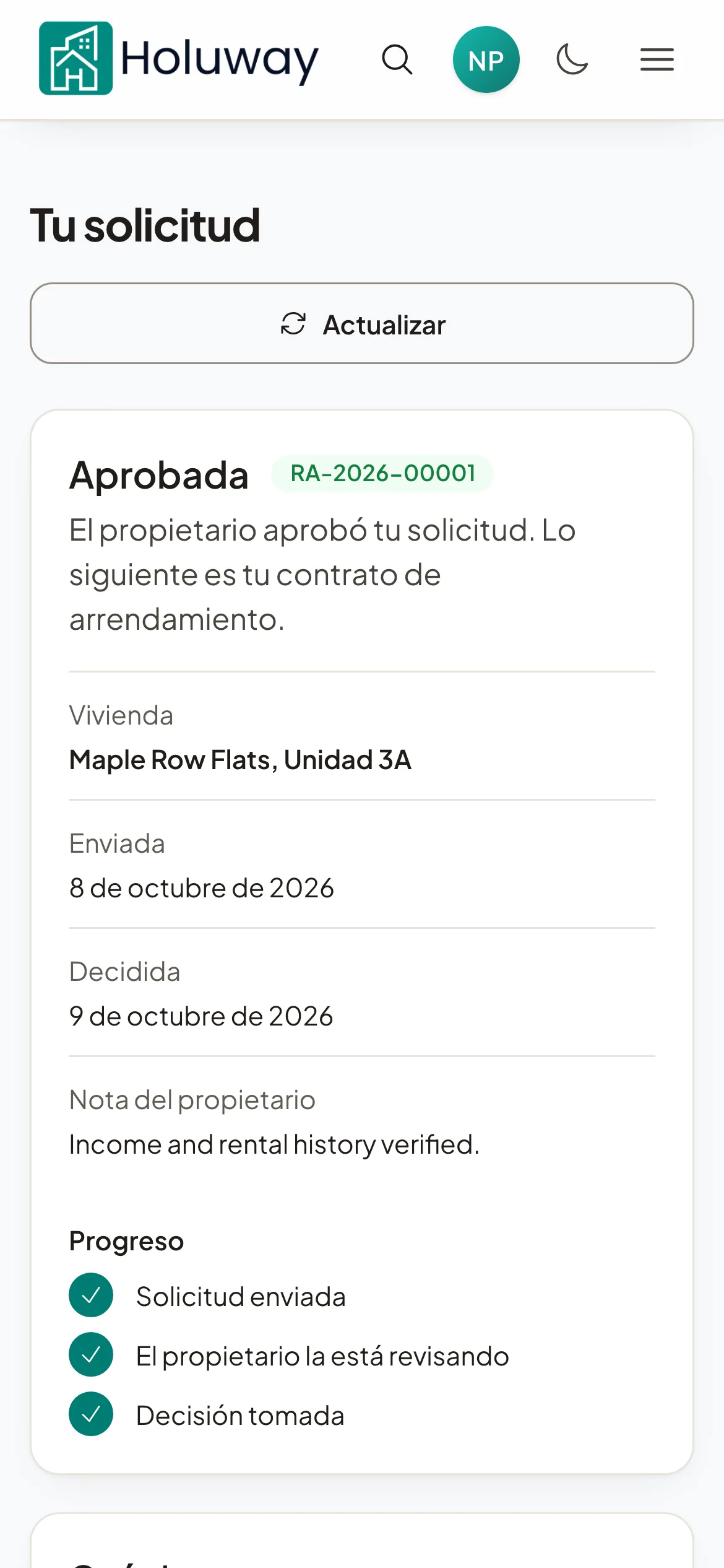 La página de una solicitud en un teléfono: Aprobada, la vivienda, las fechas de envío y de decisión, una nota del propietario y los pasos del progreso.